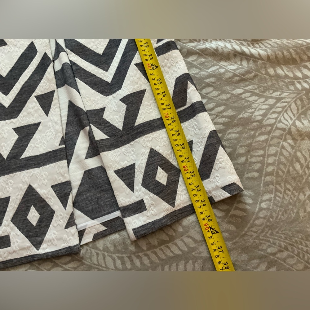 Geometric Patterned Coat - Picture 10 of 10